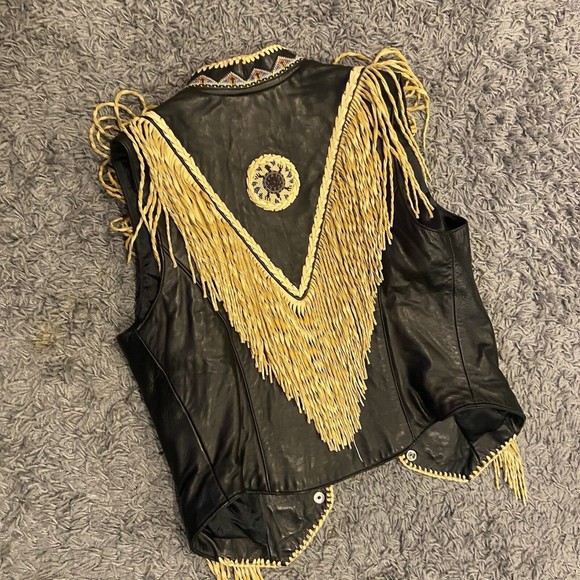 Tribe America NEW Women’s Leather Vest With Fringe Bone Bead Work Made In USA 12 - Picture 16 of 16